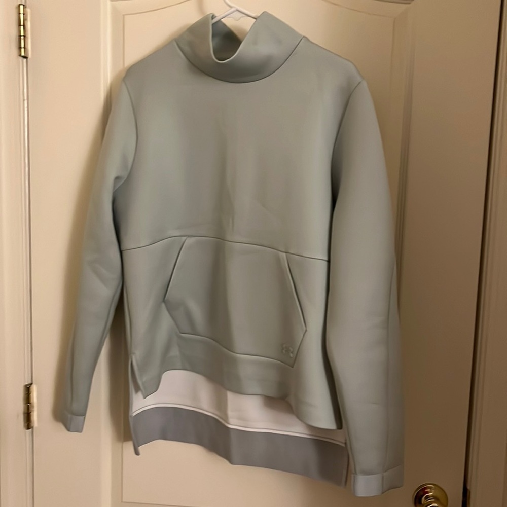 Under Armour Loose Fitting Top